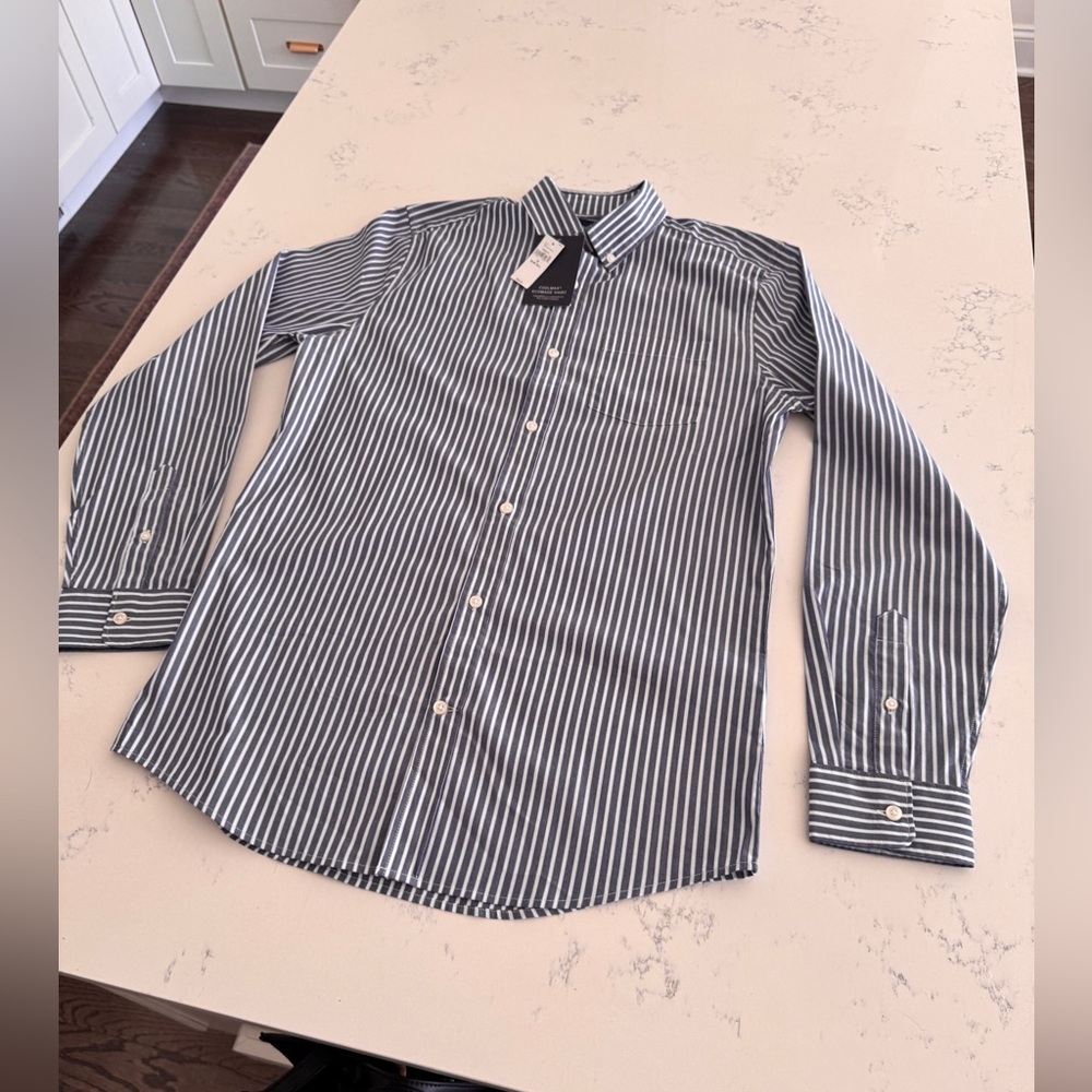 Gap casual striped Oxford button down shirt NWT - Picture 5 of 10